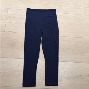 Athleta Ultra High Rise Elation Capri Leggings – Navy – XXS